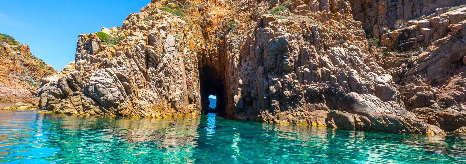 reserve-naturelle-de-scandolla-pres-de-porticcio-en-corse-du-sud-1